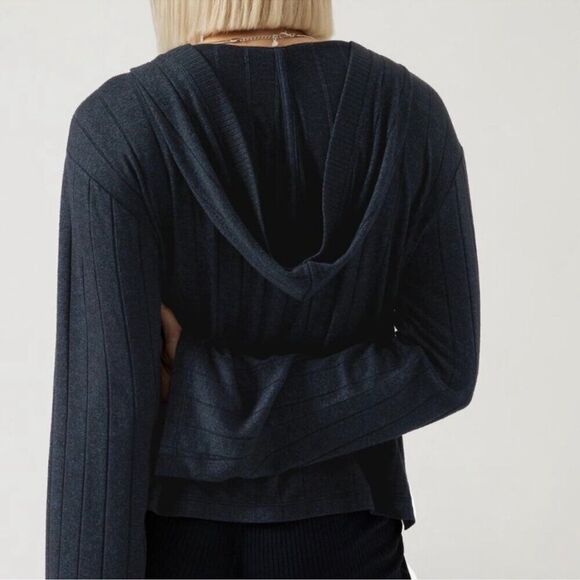 Athleta Harmony Pose Hoodie Sweatshirt in Dark Sardinia Blue Heather - Picture 2 of 12